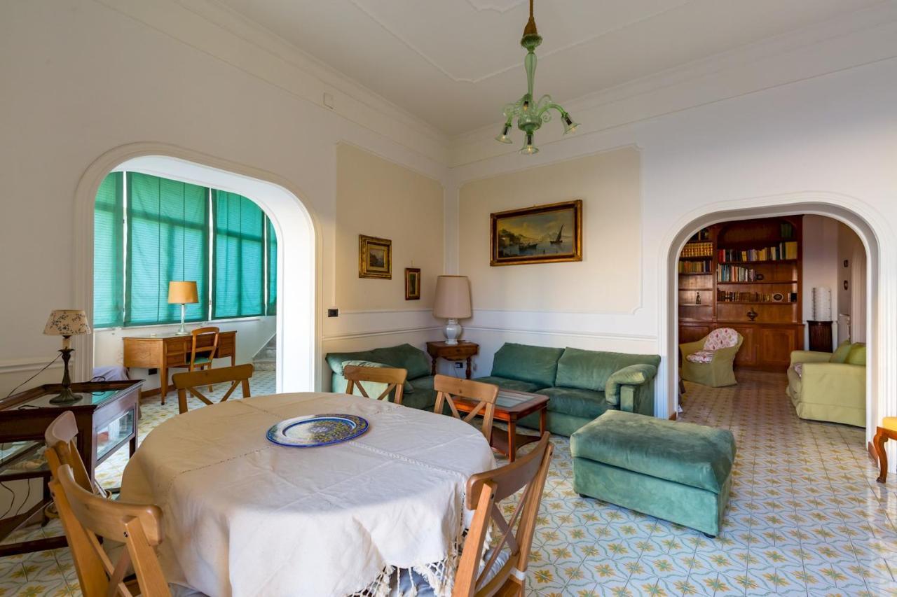 Villa Paola - Hidden Panoramic Garden And Terraces By Napoliapartments Exterior photo