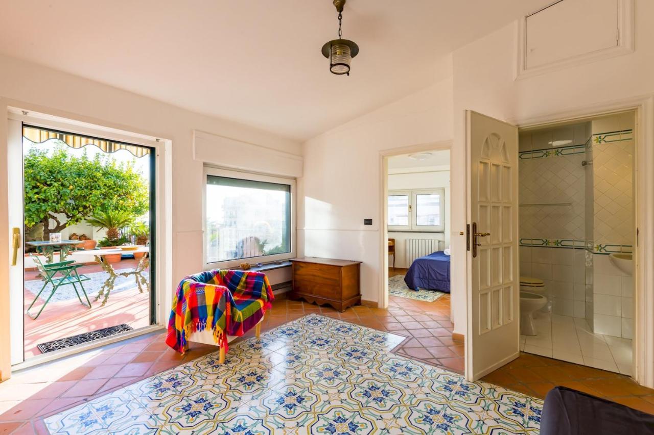 Villa Paola - Hidden Panoramic Garden And Terraces By Napoliapartments Exterior photo
