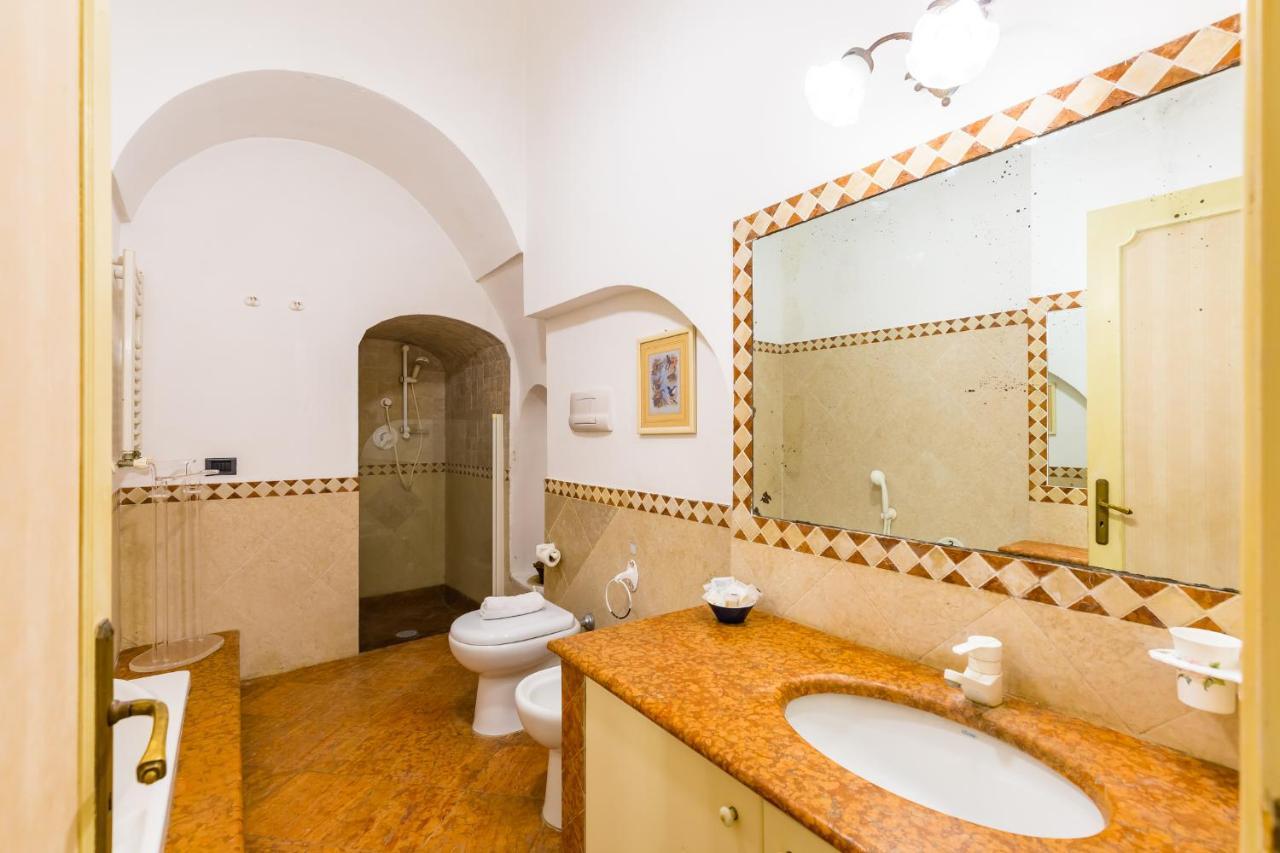Villa Paola - Hidden Panoramic Garden And Terraces By Napoliapartments Exterior photo